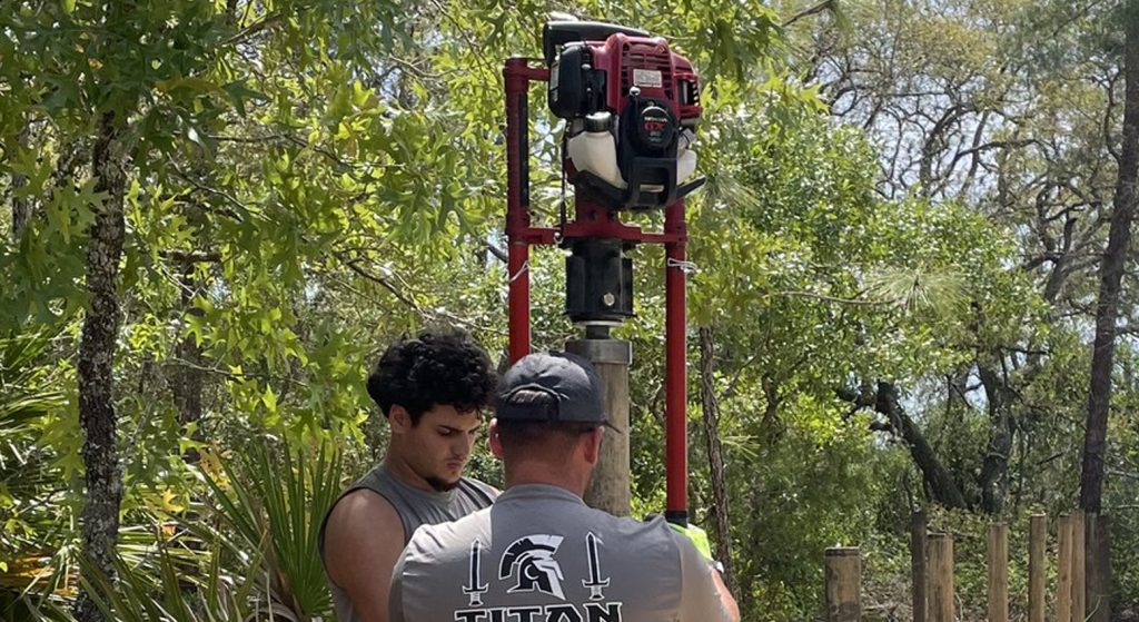 Compare Gas, Battery & Pneumatic Post Drivers